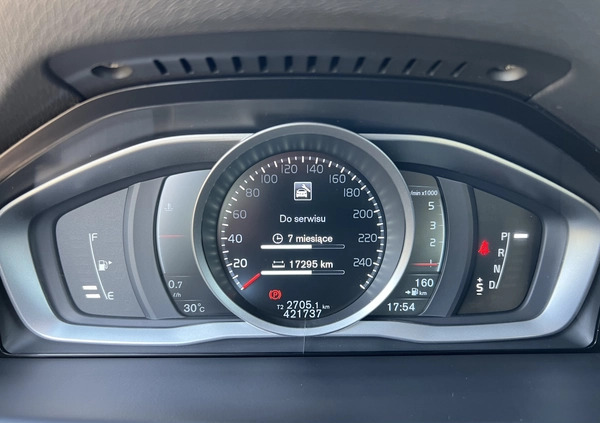 Volvo V70 cena 38000 przebieg: 421800, rok produkcji 2015 z Kraków małe 781